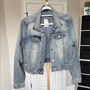 Versona Light Wash Blue Denim Jacket
